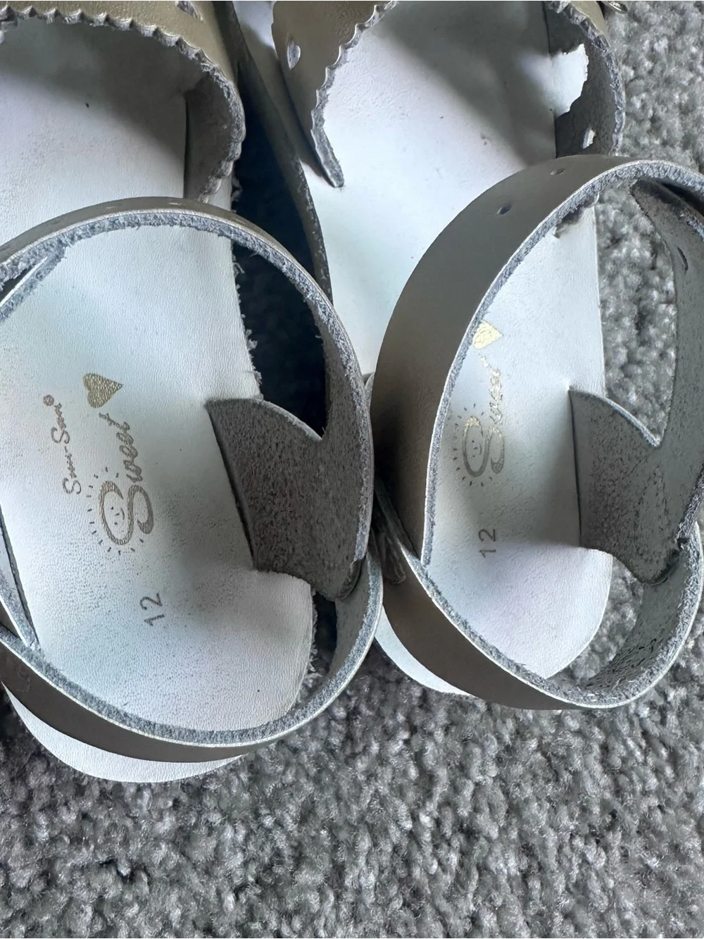 Girls size 12 Sun-San Sweetheart sandals by Hoy